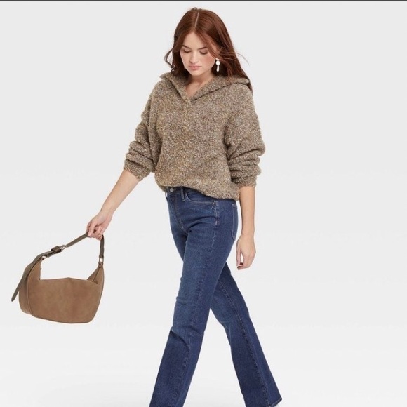 Universal Thread Split Neck Cozy Lounge Pullover Sweater
- Women's XS - Picture 6 of 6